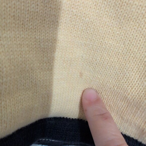 Croft & Barrow Embroidered Nautical Sweater Womens Size Medium Yellow Knit - Picture 14 of 16